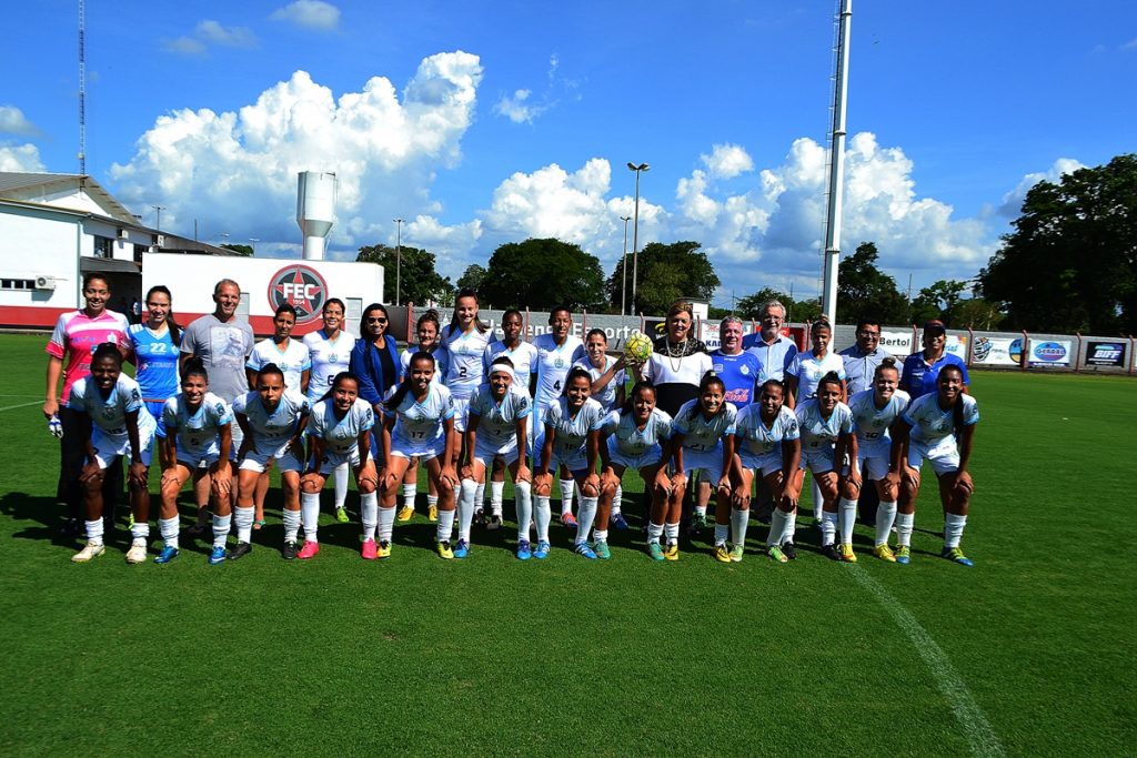 foz-cataratas-feminino