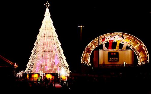 Natal em Foz terá árvore com wifi na Praça da Paz - Clickfoz